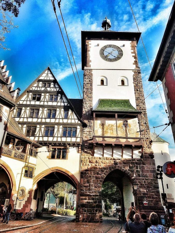 Luxus Apartment Colloseum In Der Stadt Freiburg Bagian luar foto